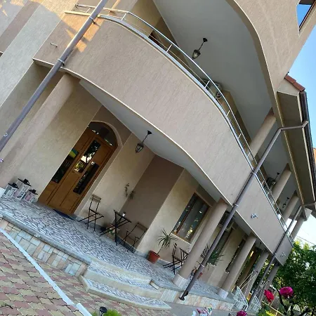 Vila Bry-Cas Costinesti *
