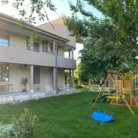 Vila Bry-Cas Costinesti Schitu